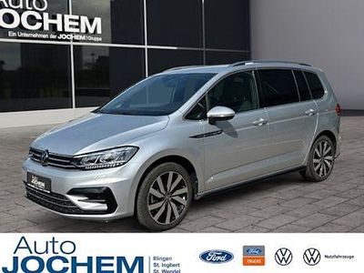 Silber Gebraucht 2024 VW Touran Highline Van / Kleinbus | 34.990 € (Fairer Preis)