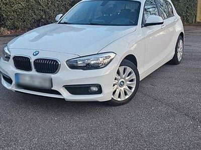 Gebraucht BMW 116 Advantage 109 PS (80 kW) 2016 Weiß Kleinwagen