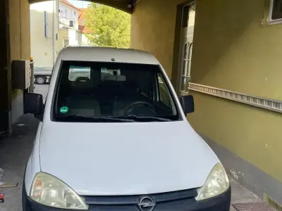Gebraucht Opel Combo 90 PS (66 kW) 2007 Weiß Van / Kleinbus