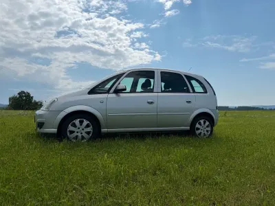 Gebraucht Opel Meriva 105 PS (77 kW) 2007 Silber Van / Kleinbus
