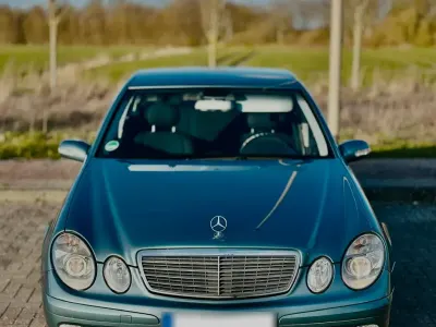 Gebraucht Mercedes E240 177 PS (130 kW) 2003 Limousine
