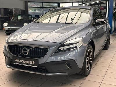 Usata Volvo V40 CC Plus 152 CV (111 kW) 2018 Blu Station wagon