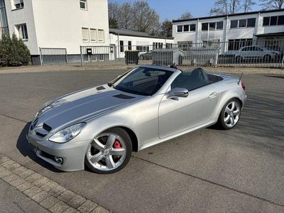 Gebraucht Mercedes SLK350 305 PS (224 kW) 2008 Silber Cabrio