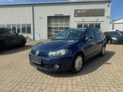 Gebraucht VW Golf VII Match 140 PS (102 kW) 2012 Blau Kombi