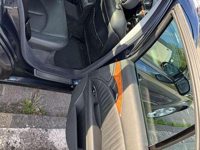 Mercedes E200