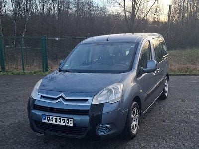 Grau Gebraucht 2009 Citroën Berlingo Van / Kleinbus | 5.900 € (Etwas zu teuer)