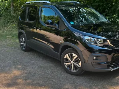 Gebraucht Peugeot Rifter Allure 131 PS (96 kW) 2019 Schwarz Van / Kleinbus