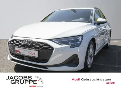 Gebraucht Audi A3 Sportback e-tron Ambiente 204 PS (150 kW) 2025 Gletscherweiß metallic Kleinwagen
