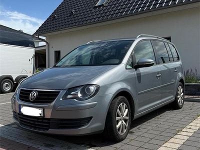 Blau Gebraucht 2010 VW Touran Van / Kleinbus | 4.500 € (Guter Preis)