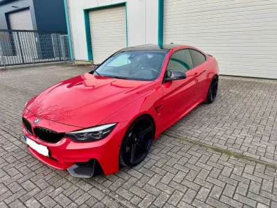 Usado BMW M4 Shadowline 566 HP (416 kW) 2017 Vermelho Coupé