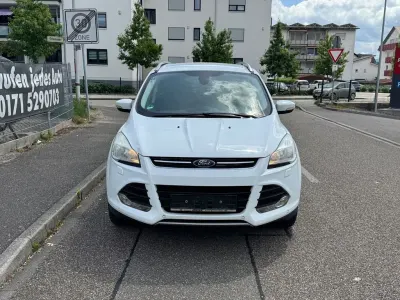 Gebraucht Ford Kuga Titanium 150 PS (110 kW) 2014 Weiß SUV