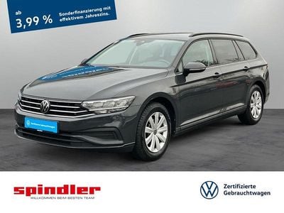 Gebraucht VW Passat Basis 150 PS (110 kW) 2021 Uranograu Kombi