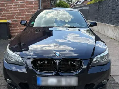 Gebraucht BMW 523 M Sport 177 PS (130 kW) 2005 Schwarz Limousine