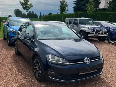 Gebraucht VW Golf VII 125 PS (91 kW) 2015 Night blue metallic Limousine