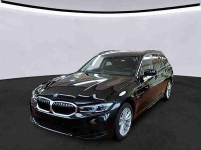 Gebraucht BMW 320e Sport Line 163 PS (119 kW) 2022 Schwarz Kombi
