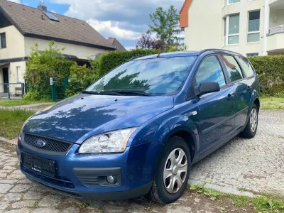 Gebraucht Ford Focus 100 PS (73 kW) 2006 Blau Kombi