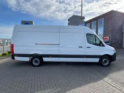Gebraucht Mercedes Sprinter 114 PS (83 kW) 2021 Arktikweiss Van
