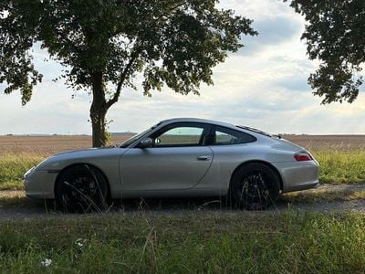 Porsche 911 Carrera 4