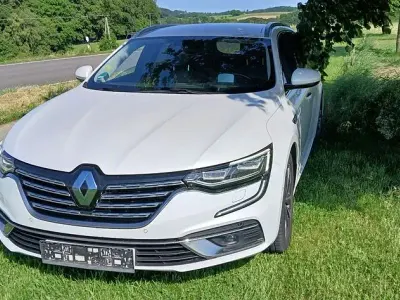 Używany Renault Talisman GrandTour Intens 189 KM (139 kW) 2022 Biały Kombi