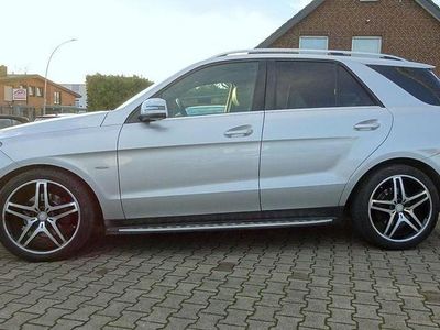 Gebraucht Mercedes ML350 AMG 258 PS (189 kW) 2012 Silber SUV