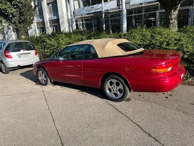 Gebraucht Chrysler Stratus 163 PS (119 kW) 1996 Rot Cabrio