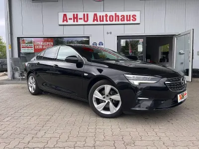 Używany Opel Insignia GS Line 200 KM (147 kW) 2020 Czarny Sedan/Limuzyna