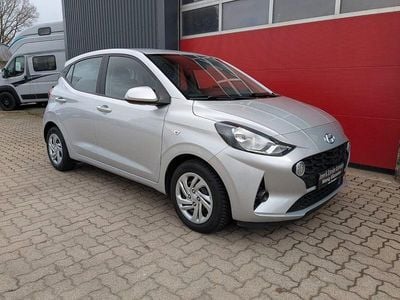 Gebraucht Hyundai i10 Select 67 PS (49 kW) 2022 Silber Kleinwagen