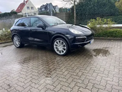 Usata Porsche Cayenne 245 CV (180 kW) 2012 Nero SUV