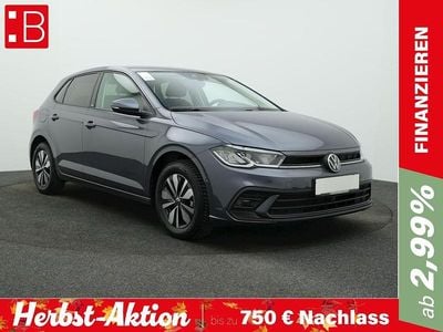 Grau Gebraucht 2024 VW Polo Move Limousine | 18.690 € (Guter Preis)