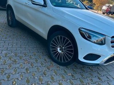 gebraucht Mercedes GLC220 d 4Matic 9G-TRONIC