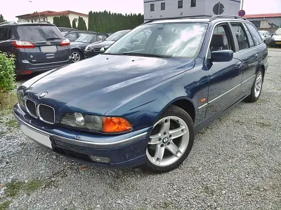 Gebraucht BMW 523 170 PS (125 kW) 1998 Biaritzblau Kombi