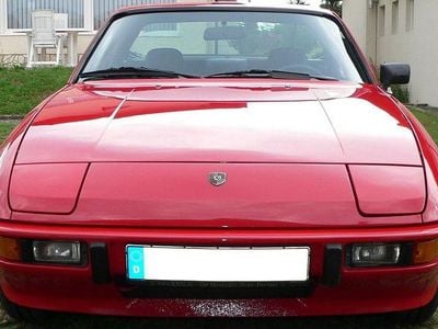 Rot Gebraucht 1985 Porsche 924 Coupé | 15.500 €