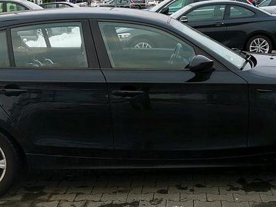 Gebraucht BMW 116 122 PS (89 kW) 2009 Schwarz Kleinwagen