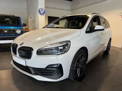 Gebraucht BMW 218 Gran Tourer Sport Line 140 PS (102 kW) 2022 Weiß Van / Kleinbus