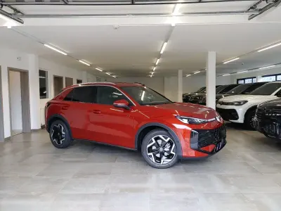 Neu VW T-Roc Cabriolet R-line 150 PS (110 kW) 2026 Flameredmetallic SUV
