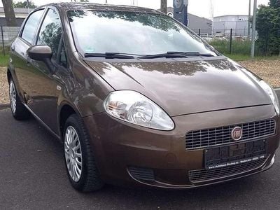 Gebraucht Fiat Grande Punto 65 PS (47 kW) 2009 Braun Kleinwagen
