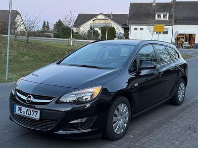 Gebraucht Opel Astra 110 PS (80 kW) 2014 Schwarz Kombi