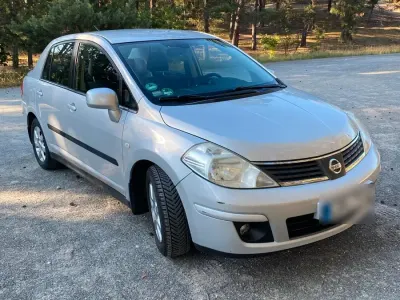 Gebraucht Nissan Tiida 126 PS (92 kW) 2008 Silber Limousine