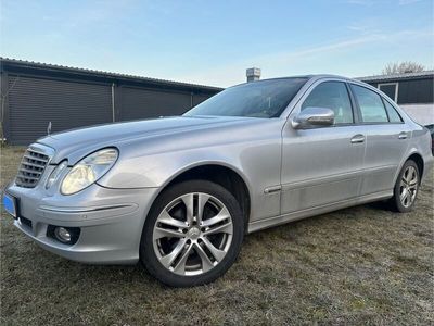 Mercedes E280