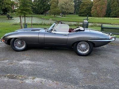 Occasion Jaguar E-Type 264 ch (194 kW) 1967 Gris Cabriolet