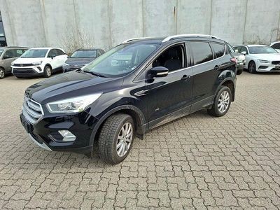 Gebraucht Ford Kuga Titanium 179 PS (131 kW) 2017 Schwarz SUV