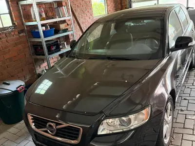 Gebraucht Volvo V50 110 PS (80 kW) 2012 Schwarz Kombi