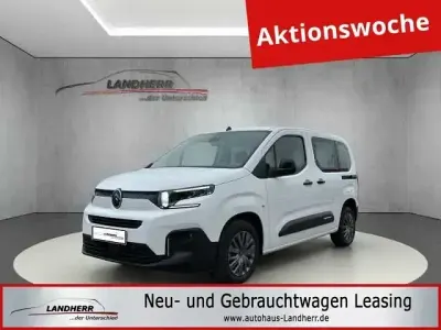 Neu Citroën Berlingo 102 PS (75 kW) 2025 Weiss Van / Kleinbus