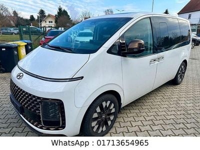 Usata Hyundai Staria Signature 177 CV (130 kW) 2021 Bianco Monovolume