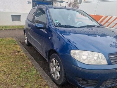 Gebraucht Fiat Punto Dynamic 95 PS (69 kW) 2003 Blau Kleinwagen