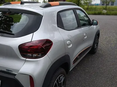 Käytetty Dacia Spring Comfort 33 kW (45 HP) 2021 Harmaa Viistoperä