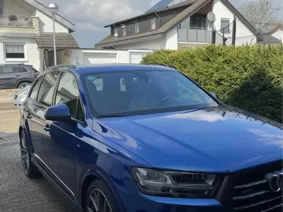 Używany Audi Q7 Exclusive 272 KM (200 kW) 2017 Niebieski SUV