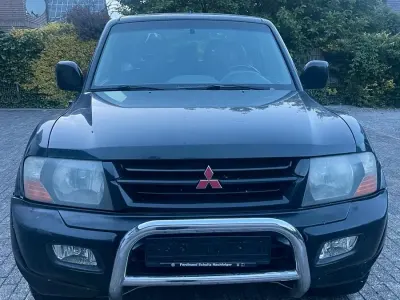 Gebraucht Mitsubishi Pajero 118 PS (86 kW) 2002 Schwarz SUV