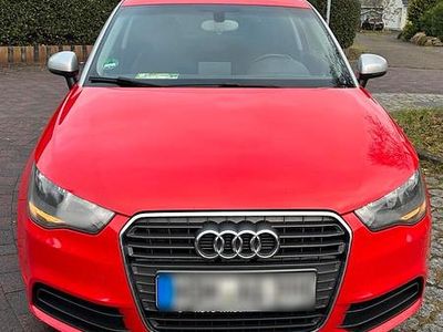 Gebraucht Audi A1 Design 85 PS (62 kW) 2012 Rot Kleinwagen