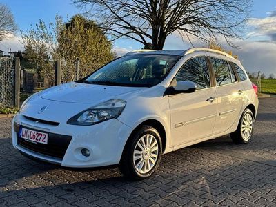 Gebraucht Renault Clio II Dynamique 75 PS (55 kW) 2010 Weiß Limousine